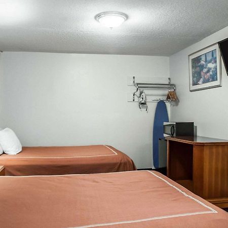 Castle Inn & Suites Καταρράκτες του Νιαγάρα Εξωτερικό φωτογραφία