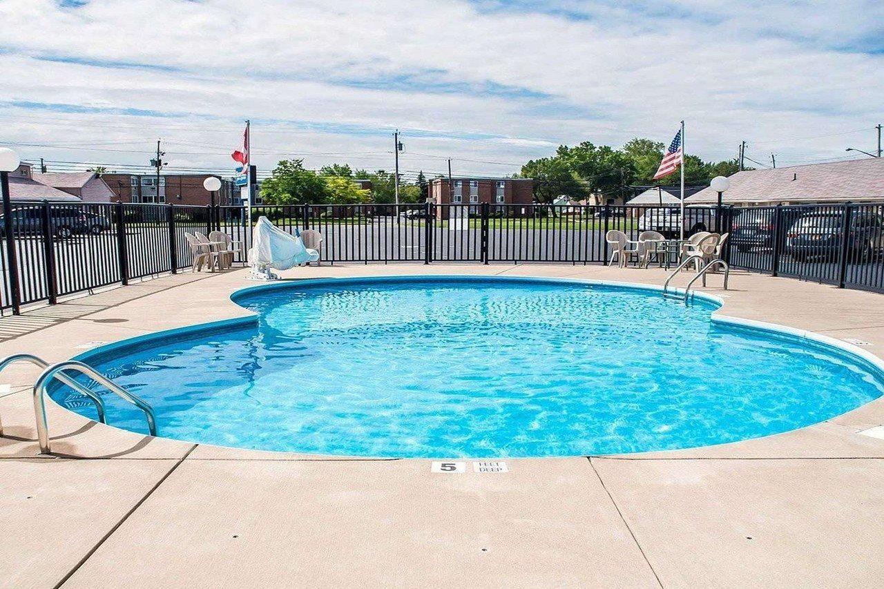 Castle Inn & Suites Καταρράκτες του Νιαγάρα Εξωτερικό φωτογραφία